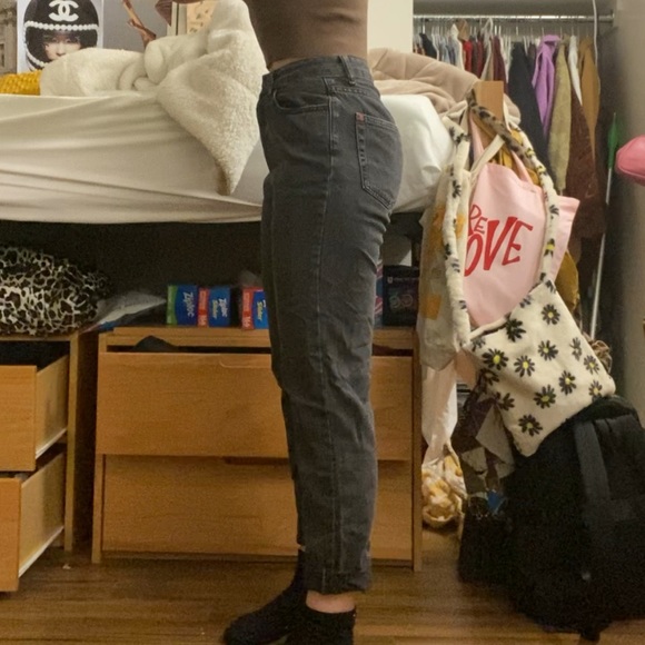 BDG High-Waisted Mom Jean – Washed Black - Picture 3 of 5